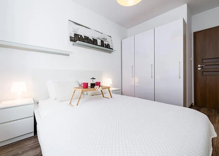 Tarnogaj - Terrace, Park Nearby - By Rentujemy Wroclaw