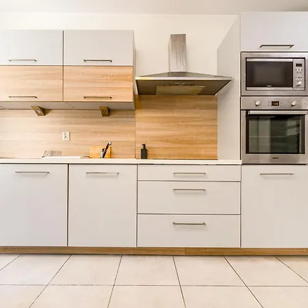 Tarnogaj - Terrace, Park Nearby - By Rentujemy