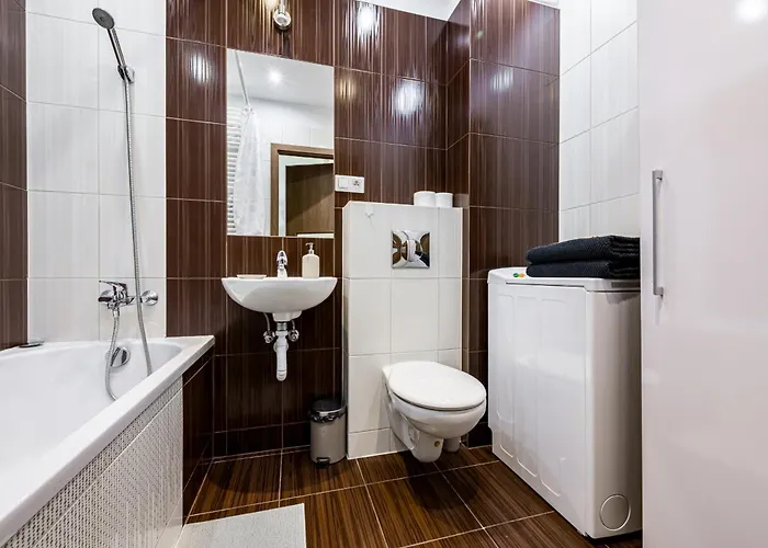 Tarnogaj - Terrace, Park Nearby - By Rentujemy Apartman Wrocław